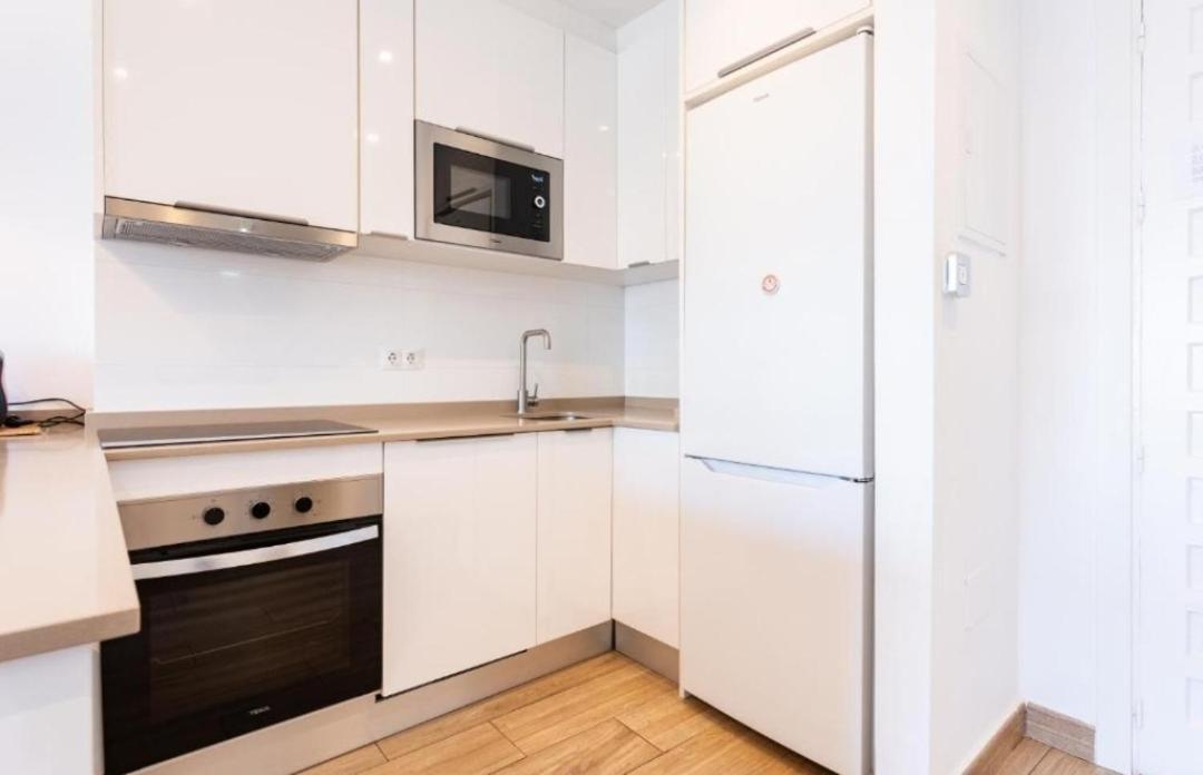 Benalbeach Apartamento Exclusivo Benalmadena Bagian luar foto