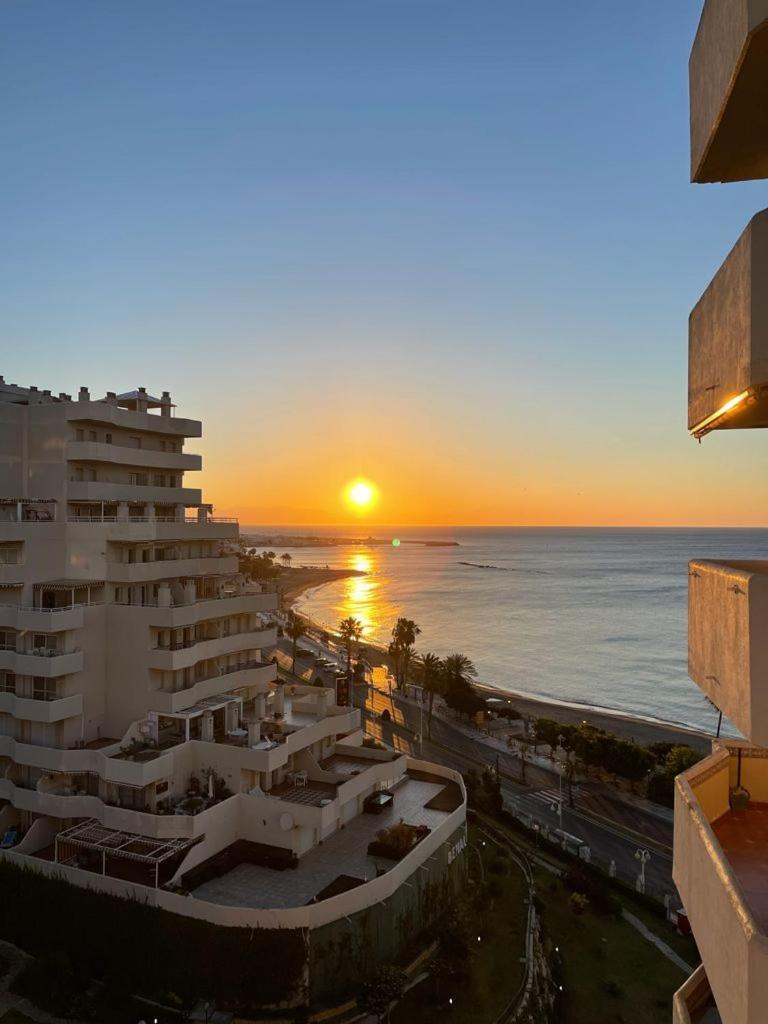 Benalbeach Apartamento Exclusivo Benalmadena Bagian luar foto